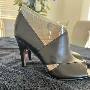 Nine West Black Cutout Heels